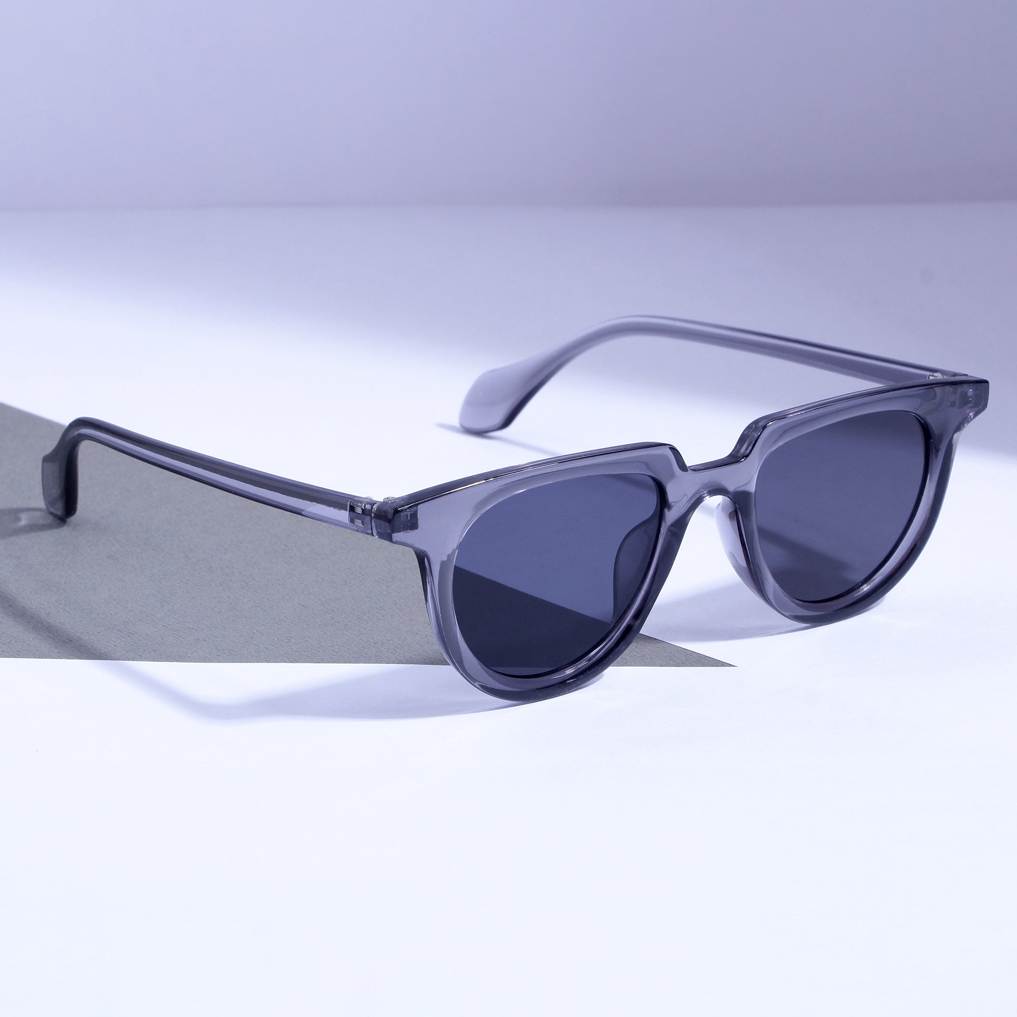 Gloviks V1 White and Black Sunglasses